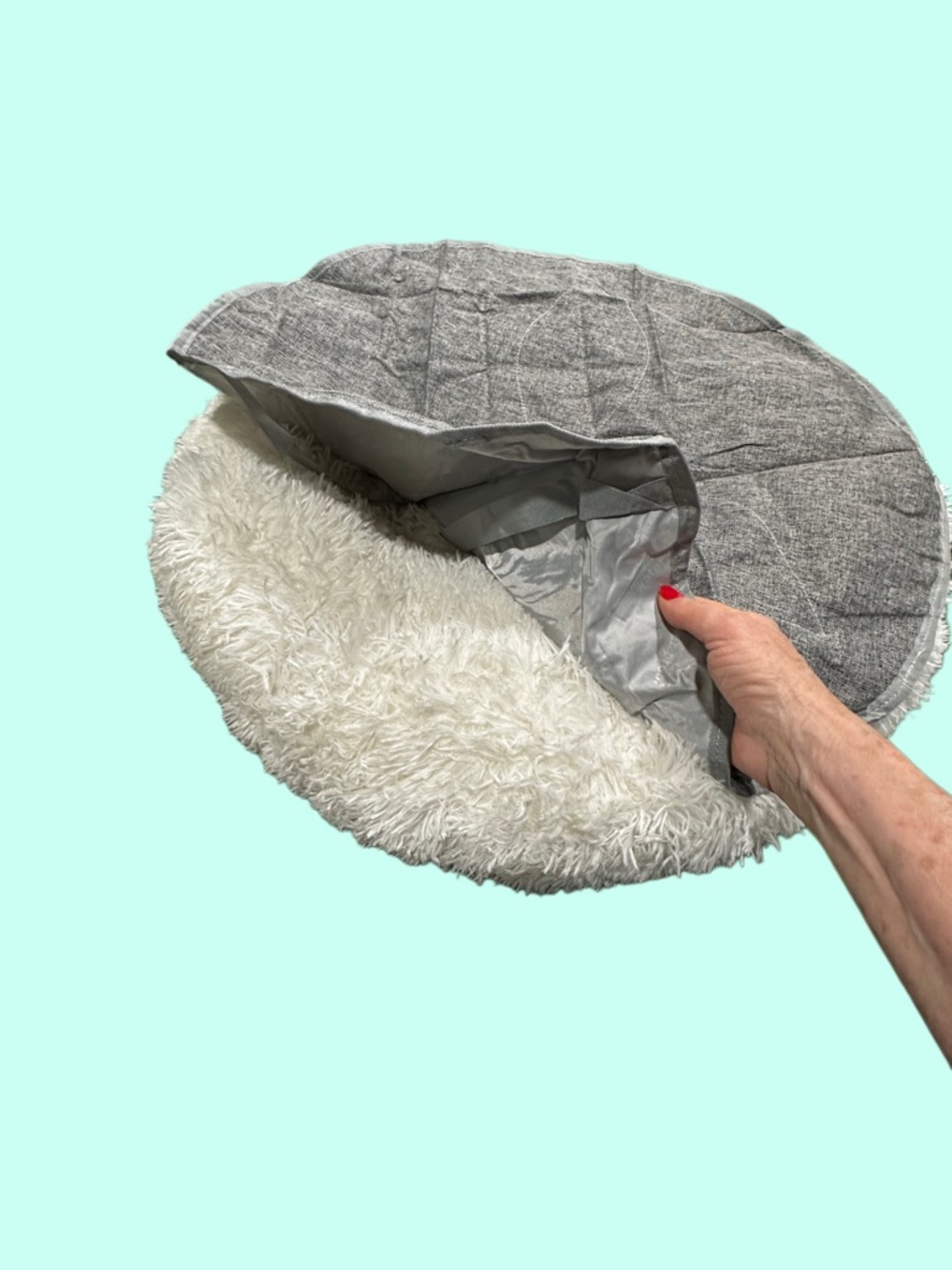 Dog Bed Cozy White Plush Donut cat bed pet bed fluffy friend for your pet 23” W - Picture 5 of 14